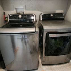 LG WASHER AND DRYER