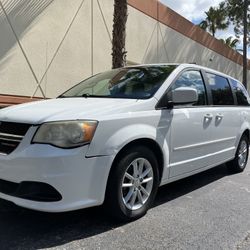 2014 Dodge Grand Caracan Sxt Minivan