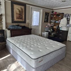 Queen mattress 