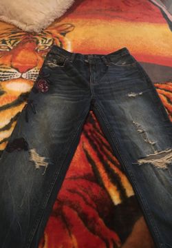 A very nice woman’s jeans pants