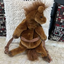 Horse 🐎   Backpack 