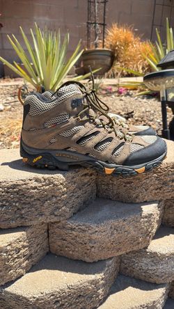 Merrell Moab 3 Mid Vent Size 11 Men’s Hiking Boots