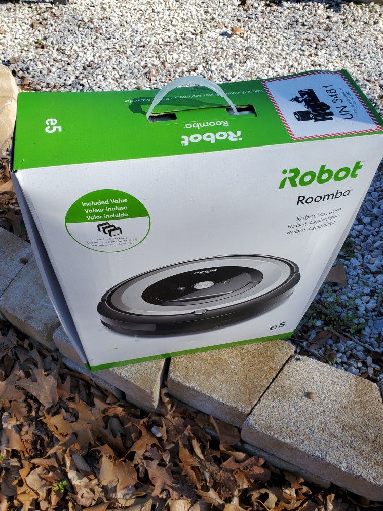 ROOMBA ROBOT E5