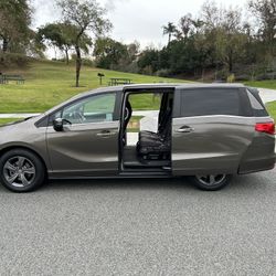 Airport Pickup Drop Off