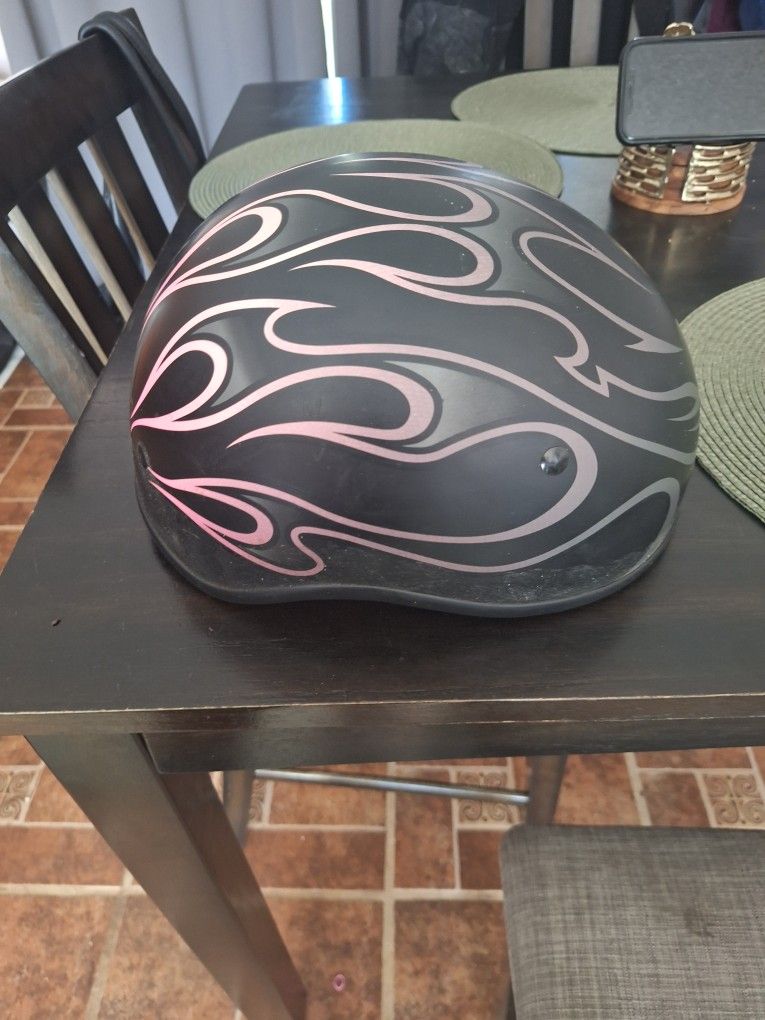 Motorcycle Helmet FEMALE Size Medium