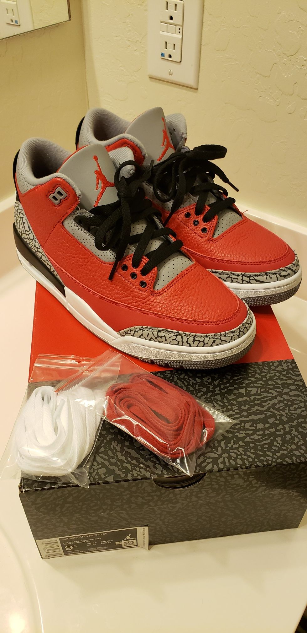 Jordan 3 Retro SE Unite Fire Red 🔥