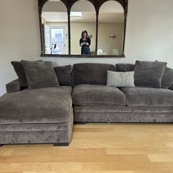 Free Couch! Excellent shape!