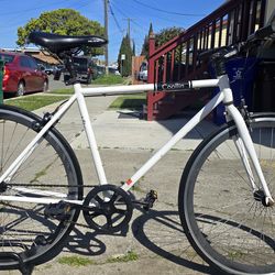 Single speed Bike 50cm
Great Condition Ready to Ride