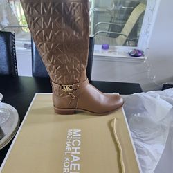 New Michael Kors Boots