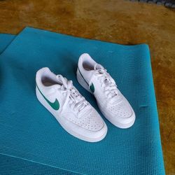 Brand New Nike   Court Vision Shoes Size 9 In  Original Box