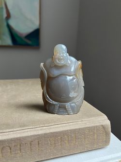 Small Agate Buddha ( H3 1/2” ) firm on price