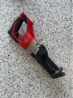 Milwaukee M18 Sawzall