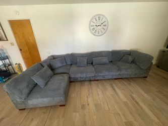 Sectional couch