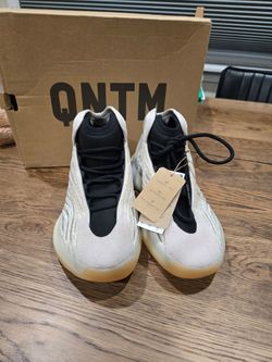 Adidas YZY QNTM