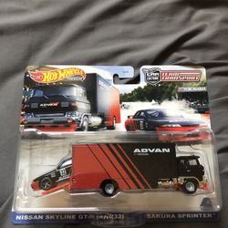 Hot Wheels Nissan GT-R Skyline And Sakura Sprinter
