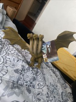 ALL GODZILLA FIGURES  (MESSAGE TO OFFER)