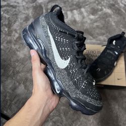 Vapormaxs Flyknit (Send Offers/ trades)