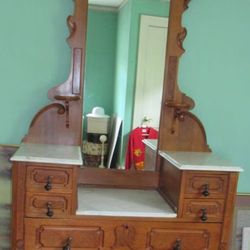 Gentlemen’s Dresser
