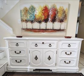 SOLID WOOD DRESSER EXCELLENT CONDITION DELIVERY AVAILABLE