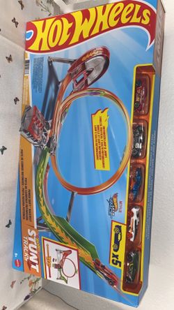 Hot Wheels Action Power Shift Motorized Raceway Track Playset with Booster & 5 Cars in 1:64 Scale
