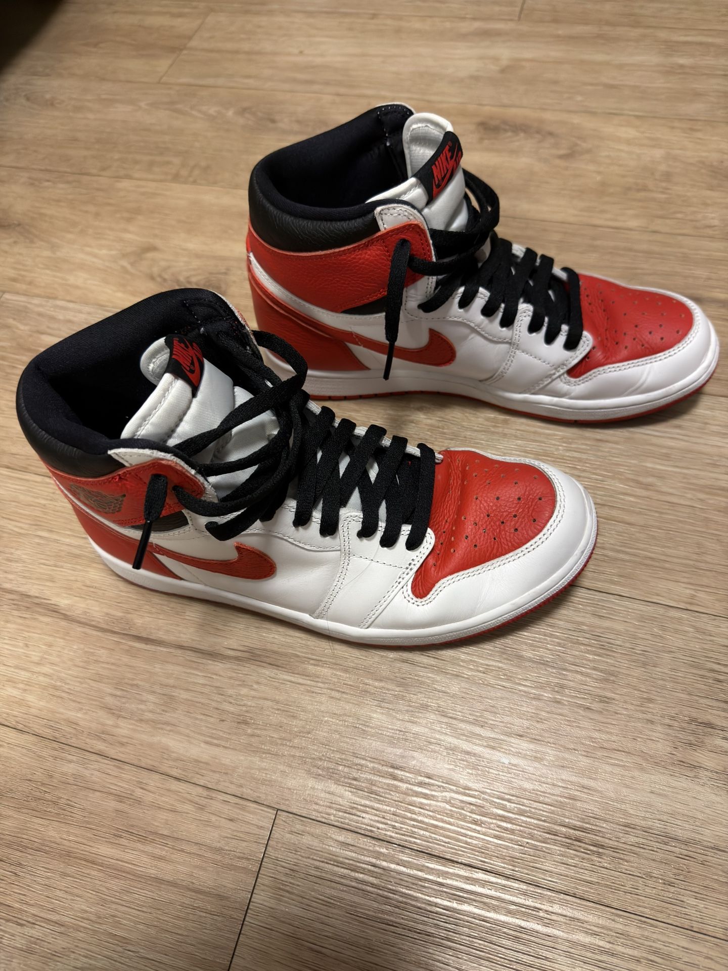 Air jordan 1 Retro High OG Heritage.Size - 9.5