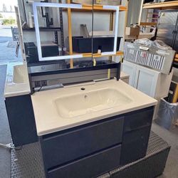SALE!! New In Box 32" Black Or White Floating Bathroom Vanity w/ Sink & Medicine Cabinet