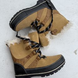 Women’s Snow Boots 