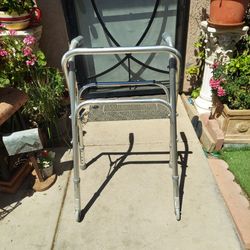 GUARDIAN ADULT ALUMINUM WALKER