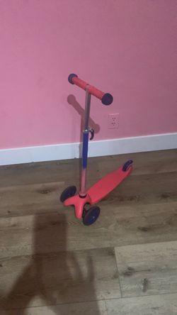 Kids 3-Wheel Kick Scooter