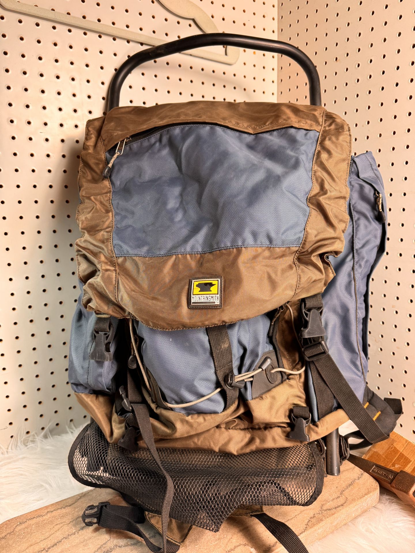 Mountainsmith External Frame Hiking Backpack 