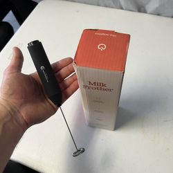 Milk Frother - Batter Powered