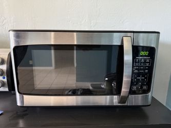 1000 Watt Hamilton Beach Microwave