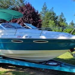 1994 Searay 240 Cuddy Cabin Boat 