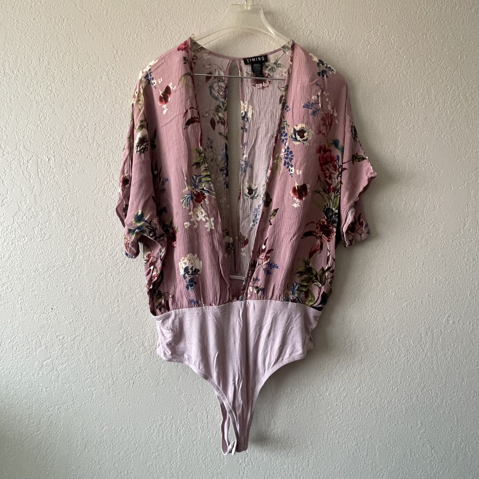 Timing, Women’s Lavender Floral Print Kimono Sleeve Bodysuit, Size L