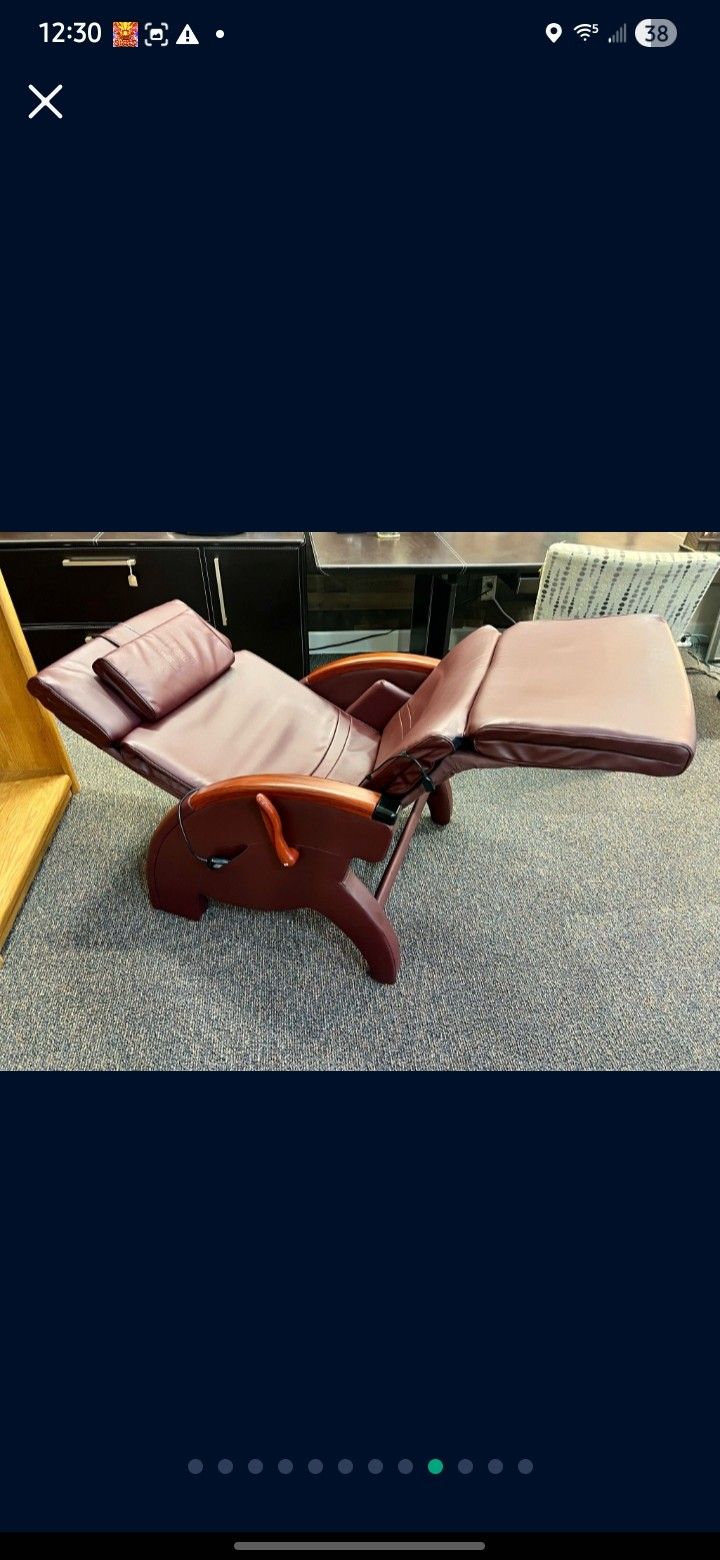 Gravity Power Massage Heat Chair "Like New" Condition