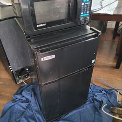 Mini Refrigerator with Freezer and Microwave Combo