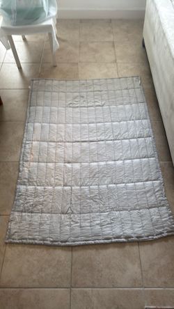 Casper Weighted Blanket - 20 lbs (50" x 70") - Excellent Condition