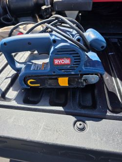 Belt sander
