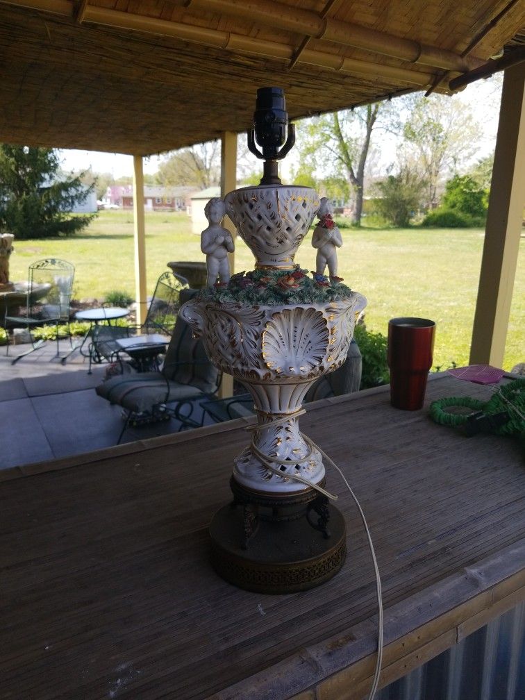Figurine Lamp