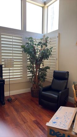 Black rocking recliner