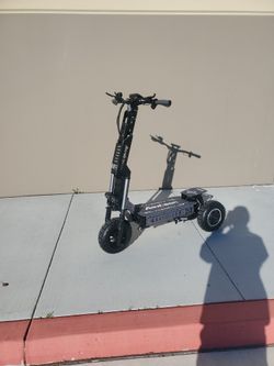 Trike Scooter
