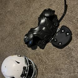 helmet and shoulder pads 