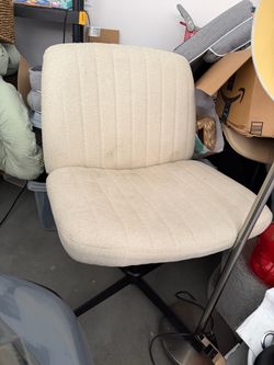 Criss cross office chair cream colored