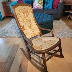 Antique Rocking Chair 