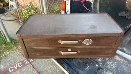Kennedy tool chest