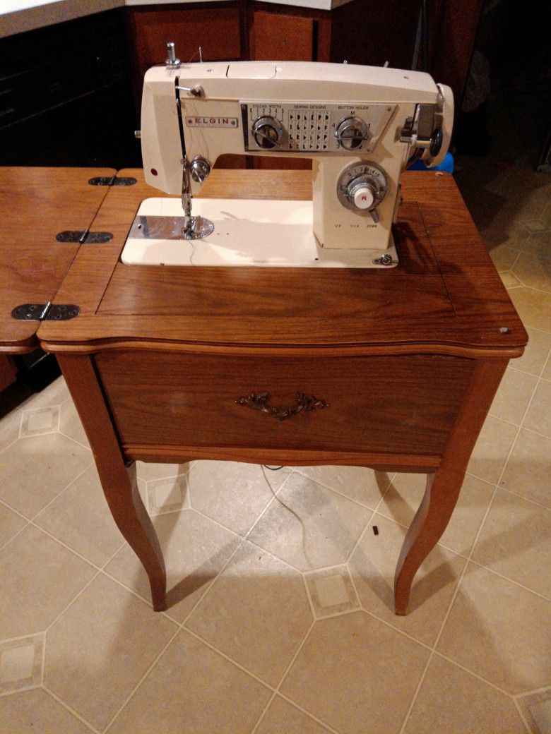 Elgin Sewing Machine Model 2468 In Dark Wood Cabinet