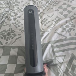Motorola MG8702 Cable Modem Router