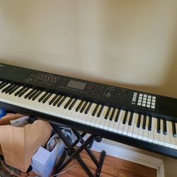 Roland FA 08 Keyboard Music Production Workstation