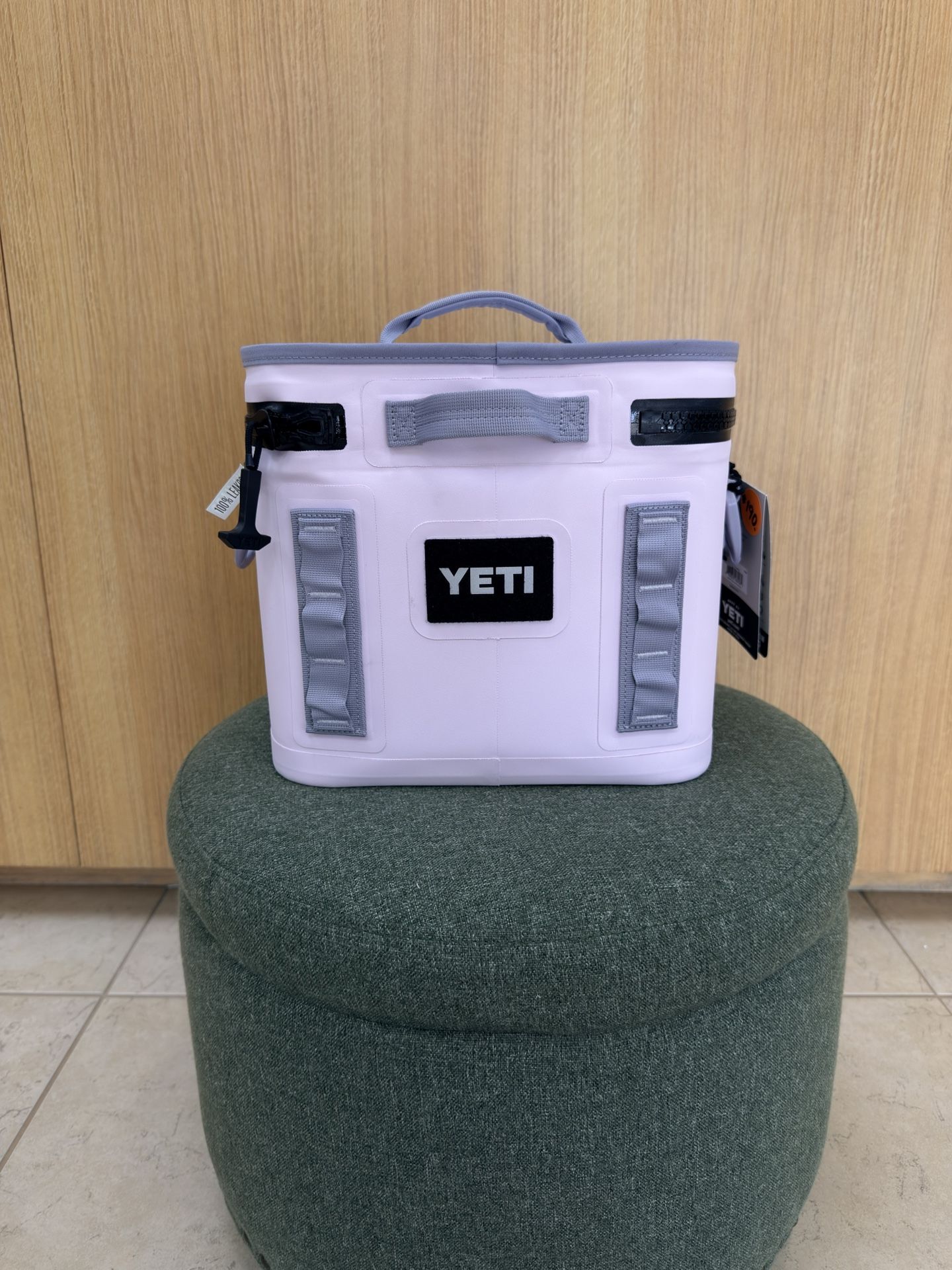 YETI HOPPER FLIP 8 SOFT COOLER CHERRY BLOSSOM