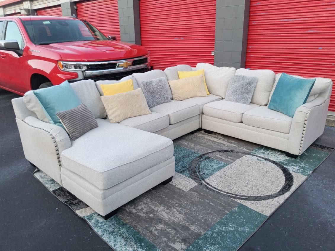 Beautiful U Shape Sectional Sofá